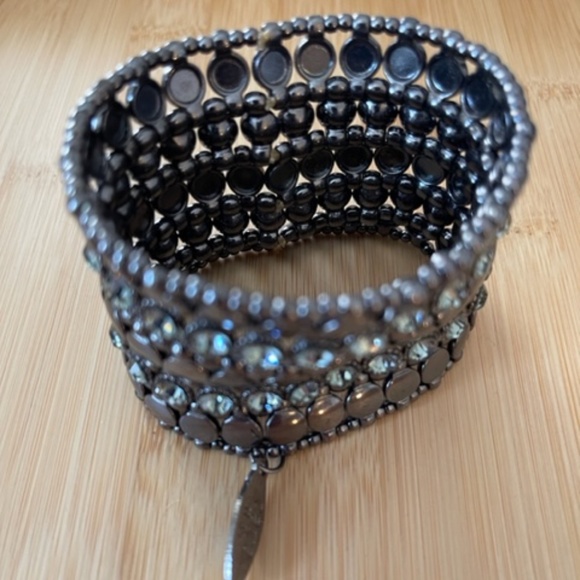 CARA N.Y. Rhinestone Oxidized Stretch Bracelet - Picture 3 of 3